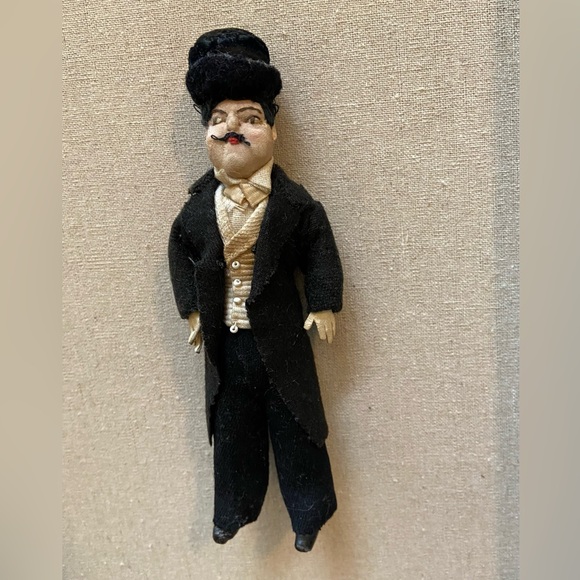 Antique Hardy Cloth Doll - Picture 1 of 8